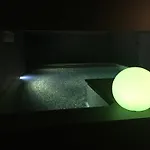 Ideal In With Private Pool 빌라 *
