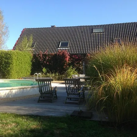 Ideal In With Private Pool *